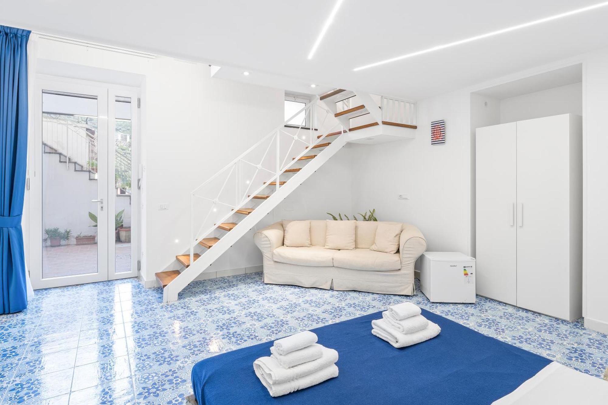 Luxe Minimal Duplex, Amalfi Coast - Airhome 비코에쿠엔세 외부 사진